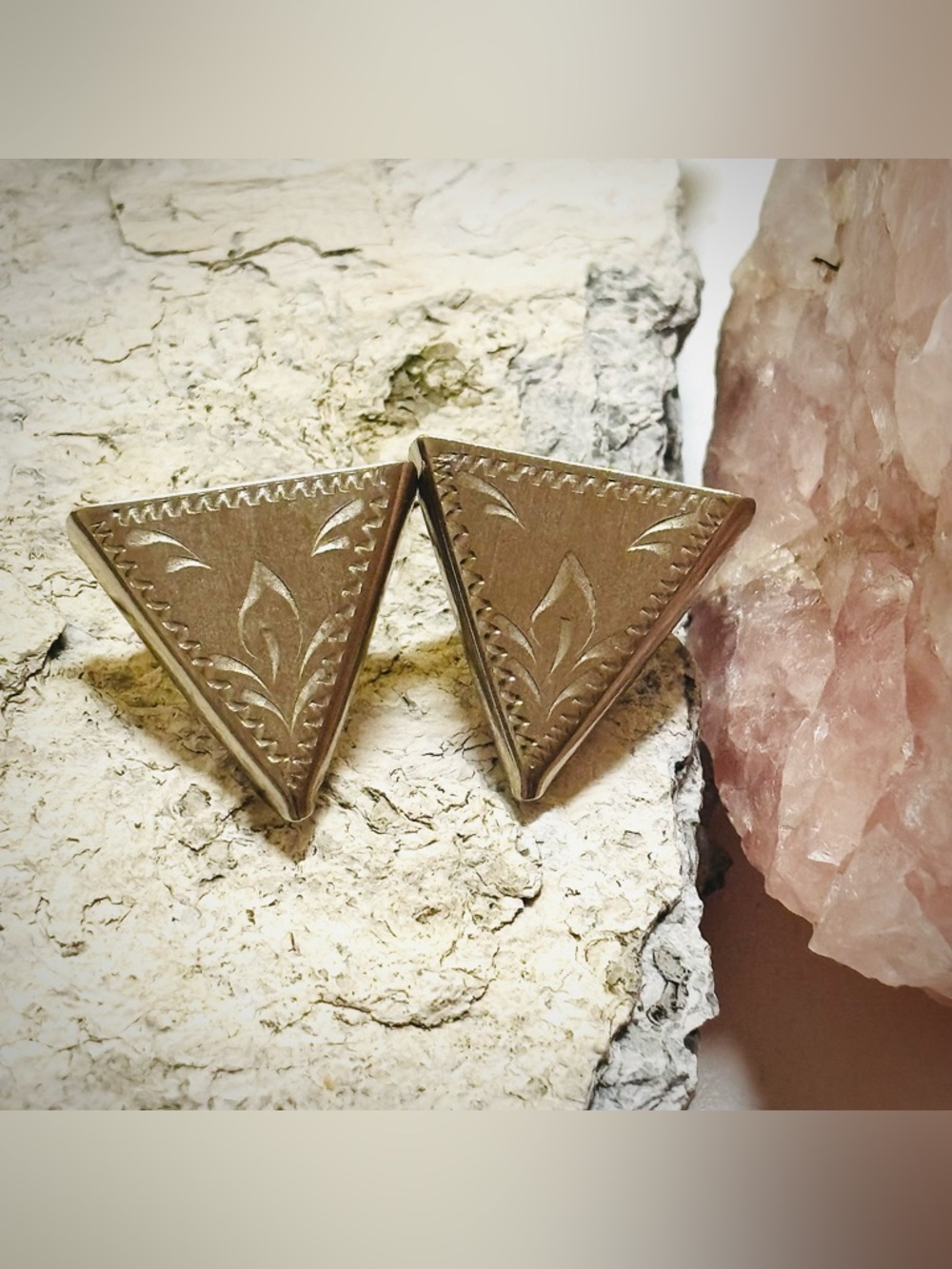 Vintage Silver Tone Etched Cowgirl Collar Tips